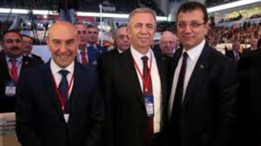 CHP'li belediye başkanları 19 Mayıs i&ccedil;in kamera karşısında Gen&ccedil;liğe Hitabe'yi okudu