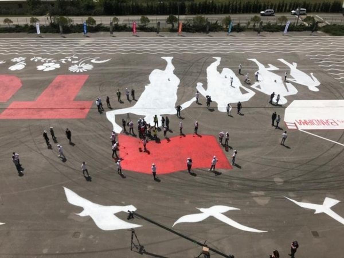 İstanbul'da 19 gen&ccedil; d&uuml;nya rekoru kırıldı