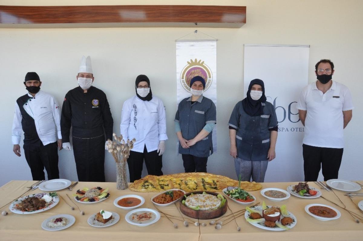 Gastronomi şehrinin dikkat &ccedil;eken Ramazan sofrası