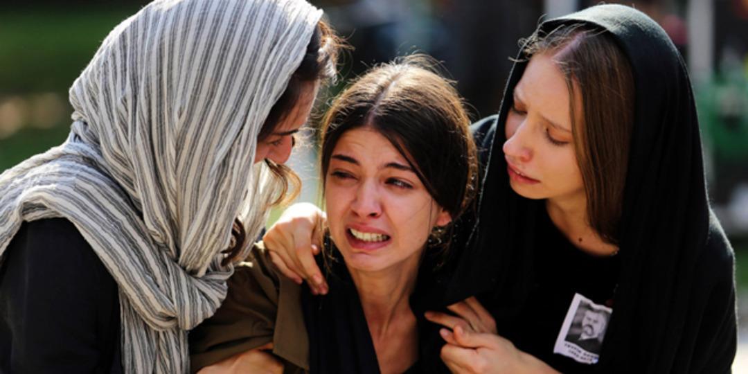 Kırgın &Ccedil;i&ccedil;ekler 15. b&ouml;l&uuml;m fotoğrafları