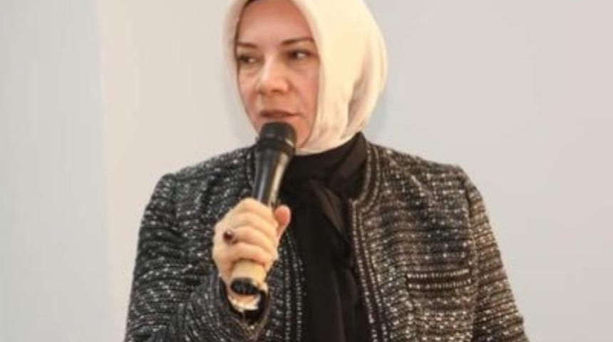 H&uuml;lya Nergis At&ccedil;ı&rsquo;nın Kadir Gecesi mesajı