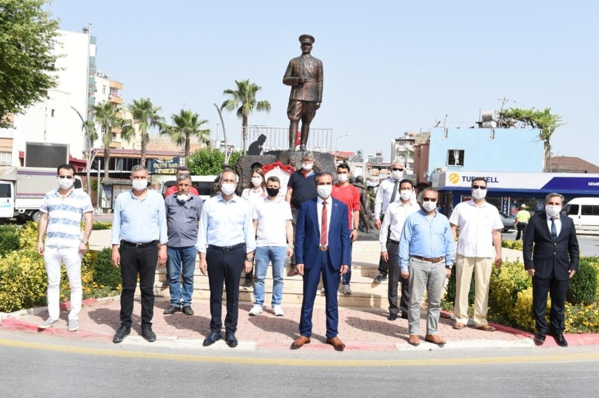 Tarsus&rsquo;ta, 19 Mayıs, Covid-19 tedbirleri altında kutlandı