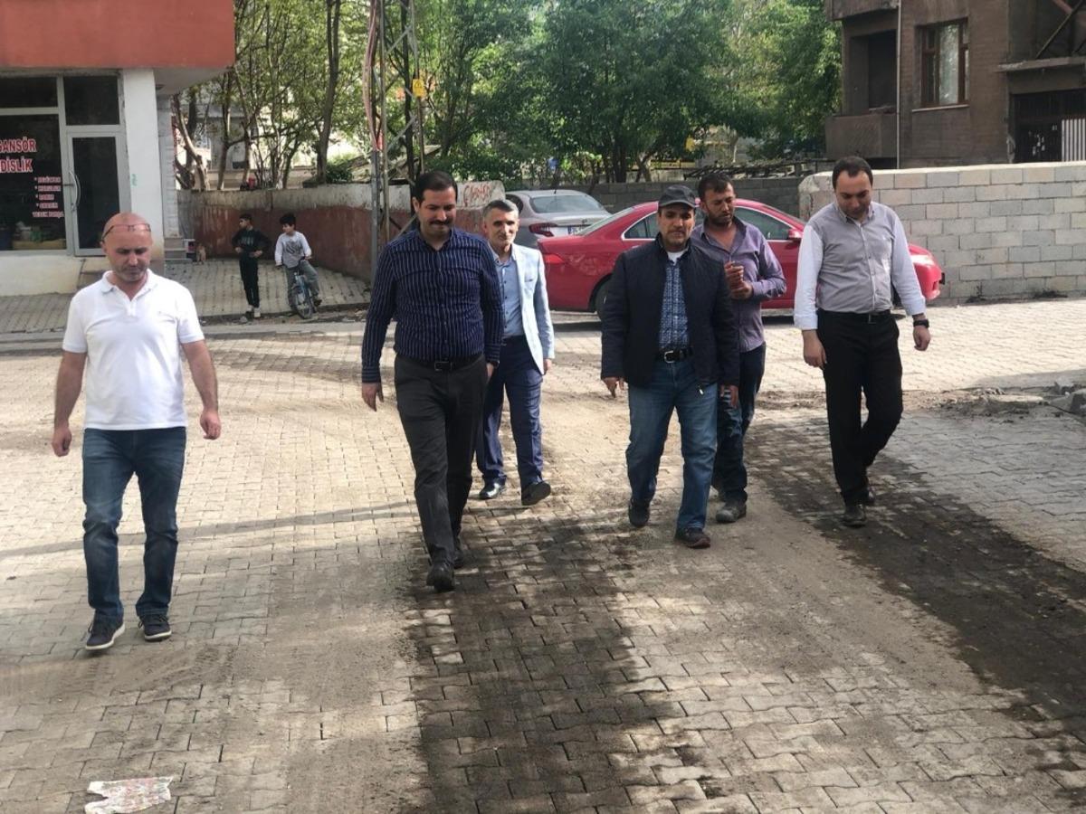 Başkan Geylani, yol yapım &ccedil;alışmalarını inceledi
