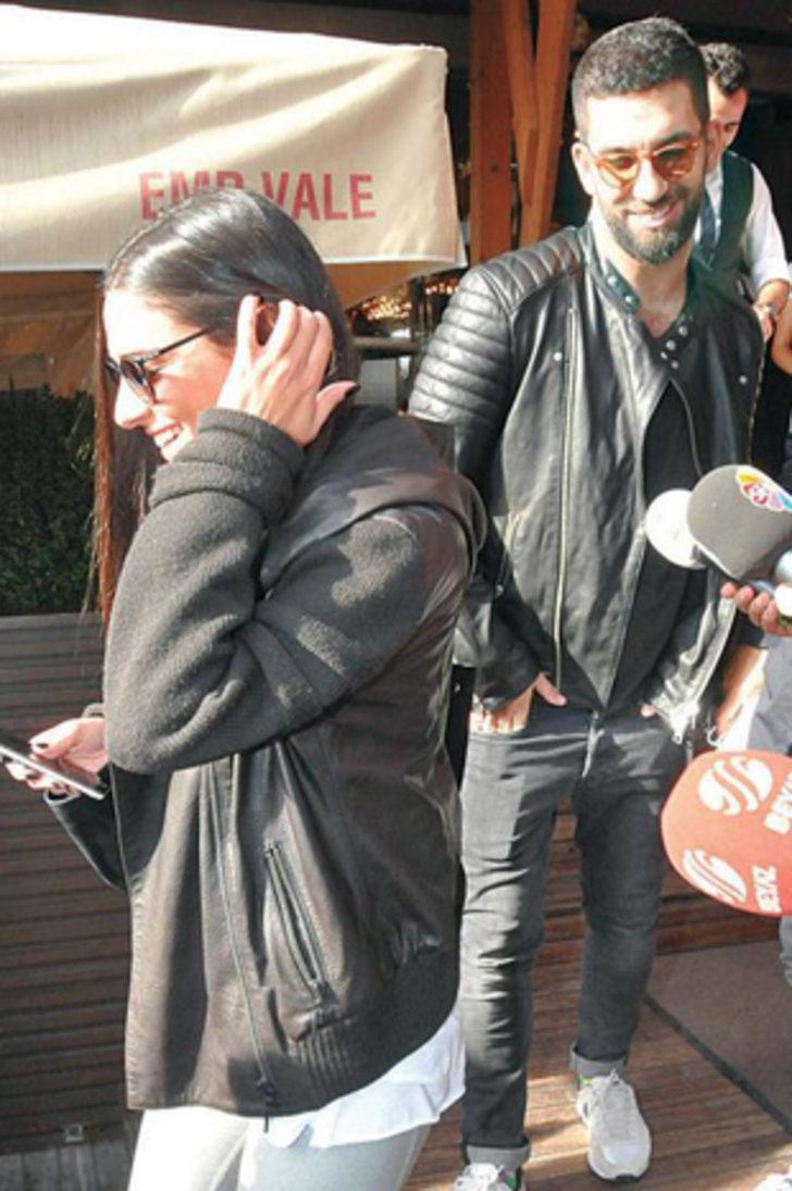 Arda Turan ve sevgilisi Aslıhan Doğan galibiyeti kutladı G2
