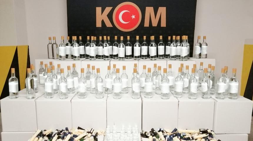Eskişehir'de sahte i&ccedil;ki yapımında kullanılan 912 litre etil alkol ele ge&ccedil;irildi