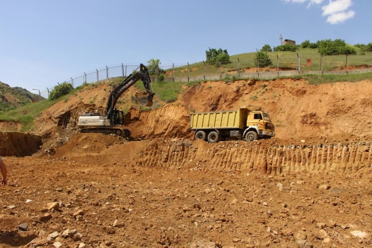 Şemdinli Belediyesinden yarı olimpik y&uuml;zme havuzu