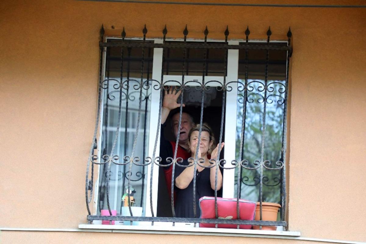 Ey&uuml;psultan sokaklarında marşlar yankılandı