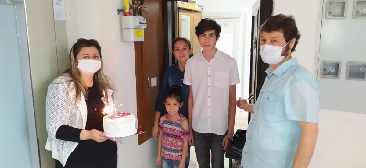 19 Mayıs doğumlu gen&ccedil;lere doğum g&uuml;n&uuml; s&uuml;rprizi