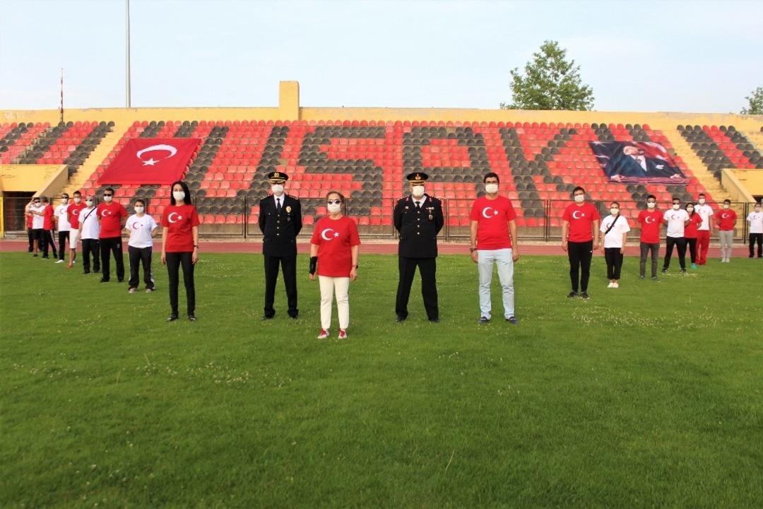 Uşak coşkulu 19 Mayıs kutlaması