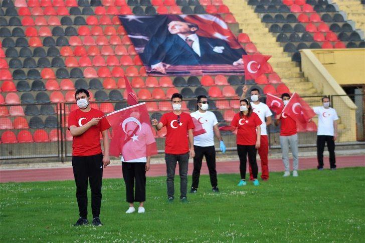 Uşak coşkulu 19 Mayıs kutlaması G4