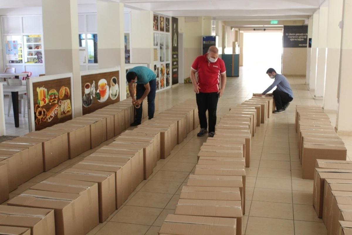 &Ouml;ğretmenlerden ihtiya&ccedil; sahiplerine yardım