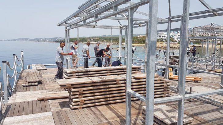 Alanya Belediyesi iskeledeki kaçak yapıyı yıktı G3