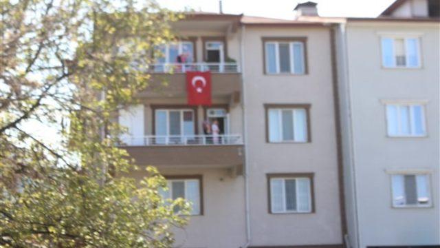 Osmaneli de saat 19.19’da herkes balkonlara çıktı