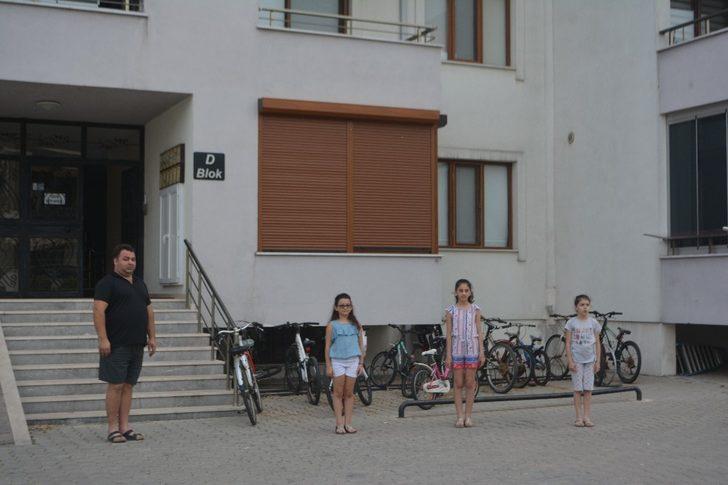 Ayvalık’ta 19 Mayıs coşkusu balkonlara taştı G3