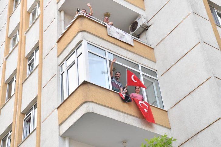 Maltepeliler saat 19.19’da balkonlarda buluştu G3