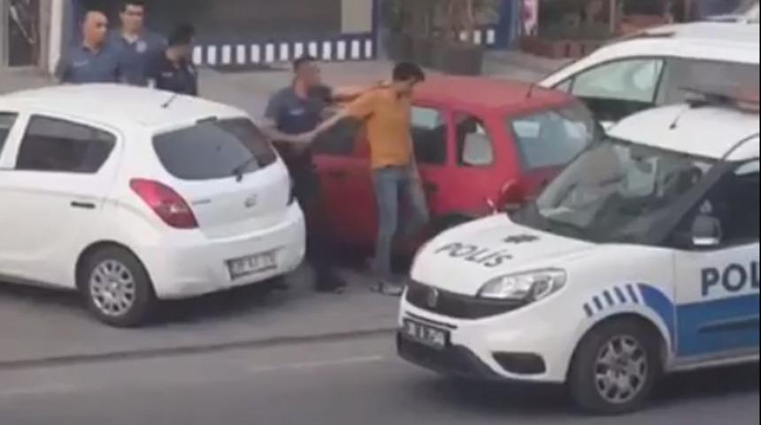 İngiliz bayrağına benzeyen havluyu balkonuna astı, mahalle karıştı