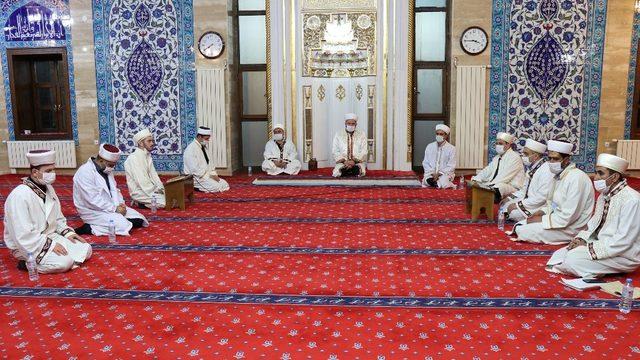 Ahlat’ta okutulan 2 bin 814 hatim Kadir Gecesi bağışlandı