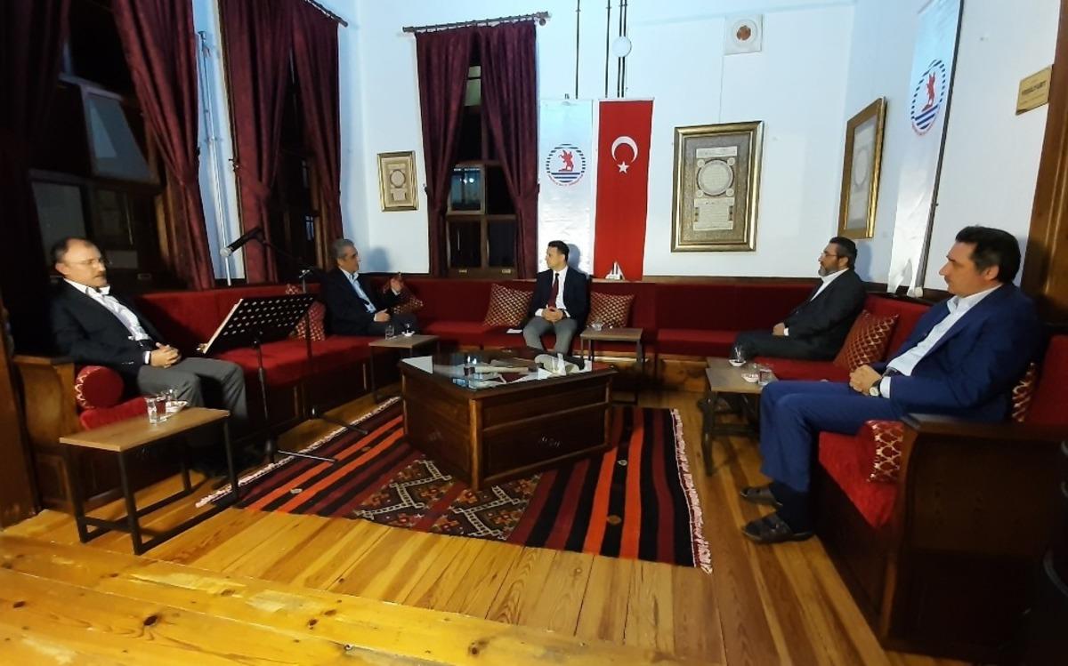 OM&Uuml;&rsquo;l&uuml; &ouml;ğretim &uuml;yelerinden Kadir Gecesi &ouml;zel programı