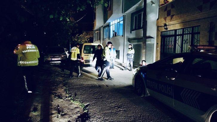 Polisin 'dur' ihtarına uymayan şüpheliler sıkı takip sonucu yakalandı G2