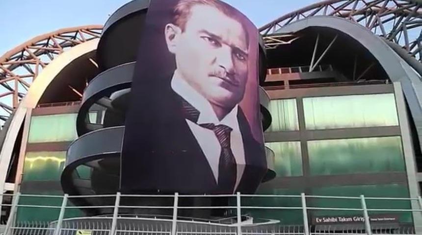 Kayseri Kadir Has Stadyumu&rsquo;nda İstiklal Marşı yankılandı