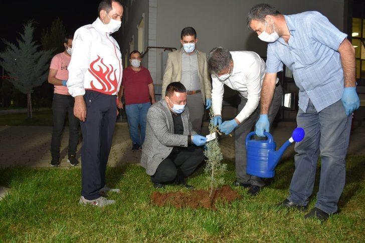 Karantinada kalan vatandaşlara Kadir Gecesinde tatlı ikramı G4