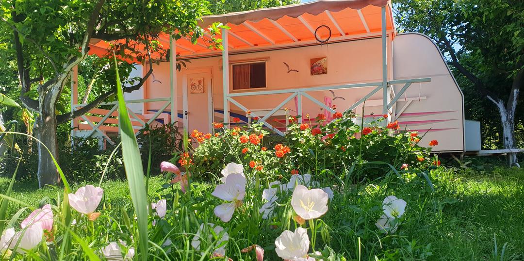 Koronavir&uuml;s sonrası kamp, karavan ve bungalov tesislerine yoğun talep