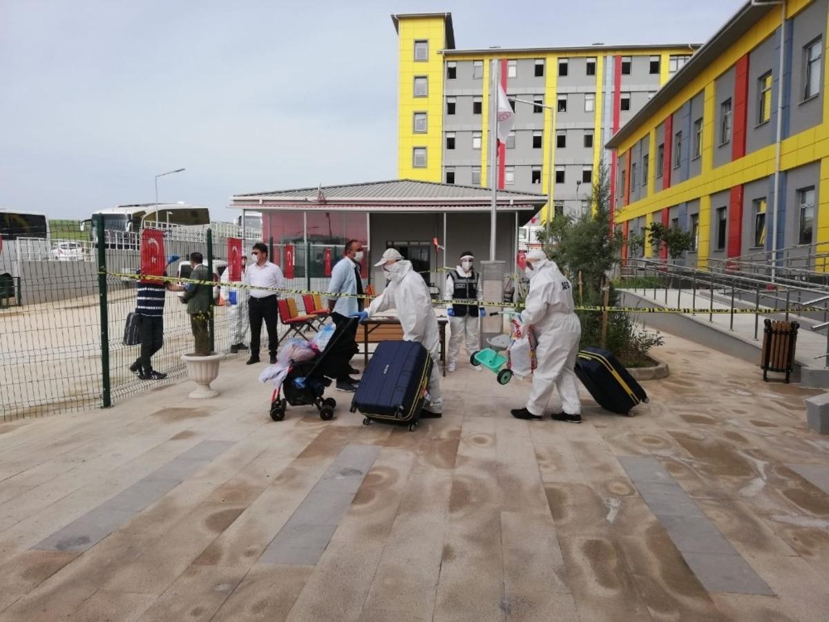 Maldivler&rsquo;den gelen T&uuml;rk vatandaşlarının karantina s&uuml;resi doldu