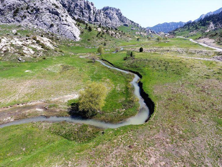 'Akdeniz'in Sibiryası'ndaki menderesler büyülüyor G2