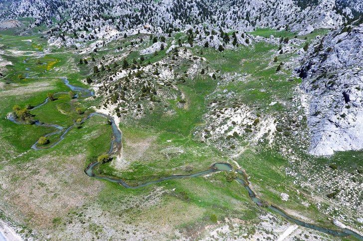 'Akdeniz'in Sibiryası'ndaki menderesler büyülüyor G3