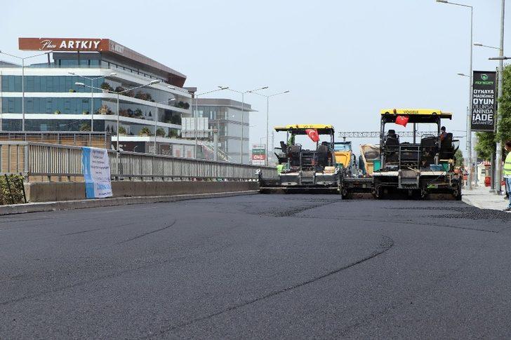 Korona günlerinde İzmir’in yollarına 418 bin ton asfalt döküldü G3