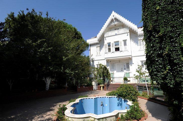 Tarihi köşk 100 milyon liraya satışa çıkarıldı G2