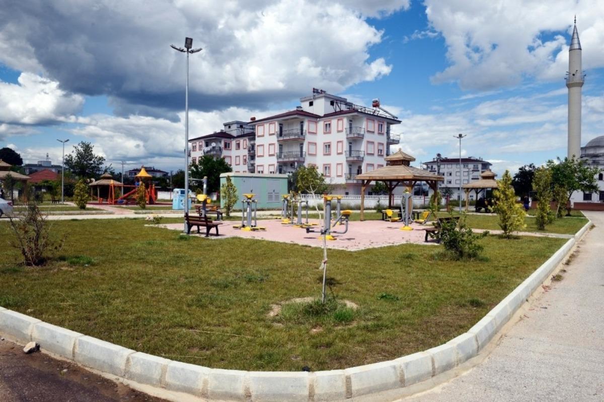 Habibler&rsquo;e 2 bin metrekarelik park yapımı tamamlandı