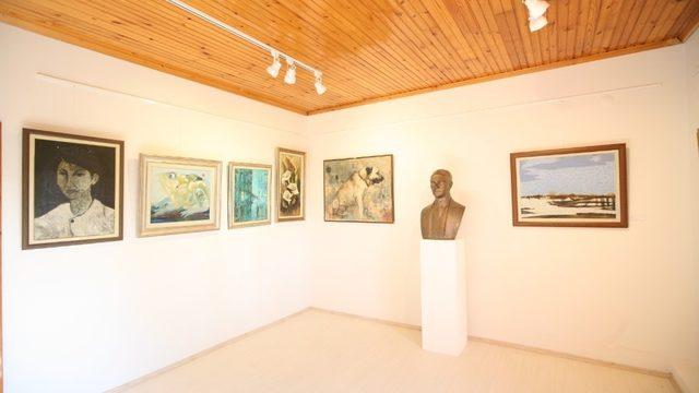 Koleksiyonun tamamı bağışlarla oluşturuldu