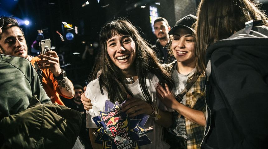 Red Bull BC One Breaking Records için b-boy ve b-girl’lerden tavsiyeler
