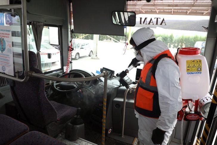 Toplu taşıma araçları sürekli dezenfekte ediliyor G1