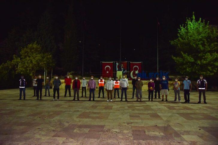 Bilecik semalarındaki havai fişeklerle gösterisi göz kamaştırdı G2