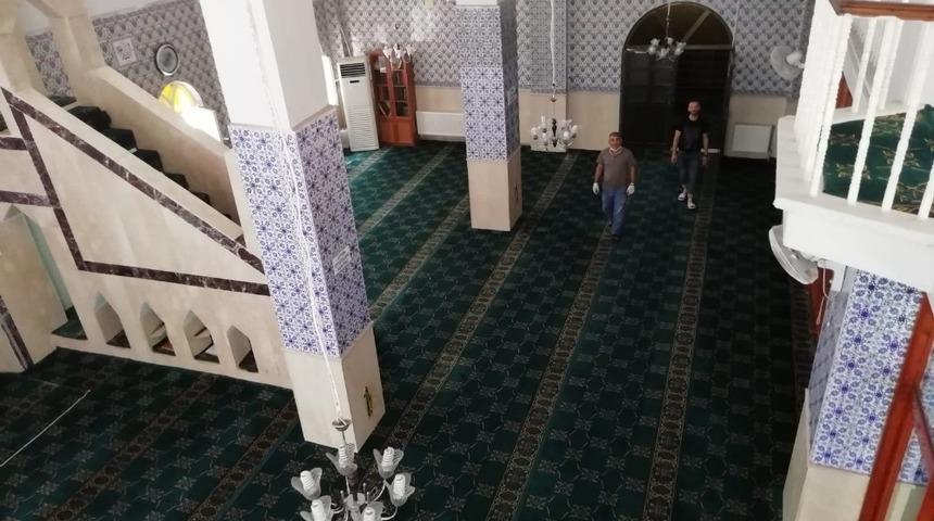 Bağlar Belediyesi camilerde temizlik seferberliği başlattı