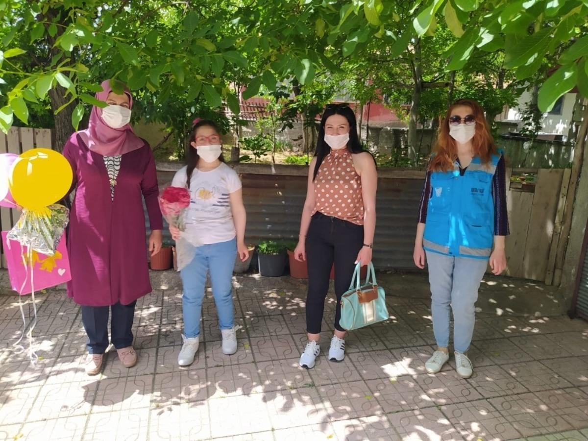 Engelli &ouml;ğrencilere moral ziyareti