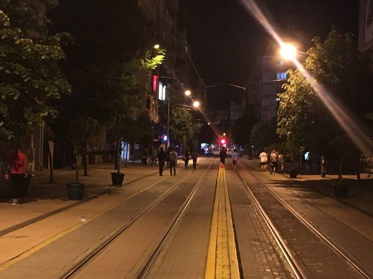 Kısıtlama kalkar kalkmaz sokaklarda haraketlilik başladı G5