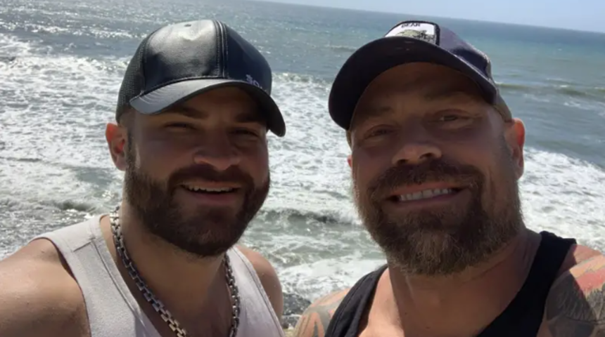 Covid-19 nedeniyle 6 hafta hastanede kalan adam tanınmayacak hale geldi