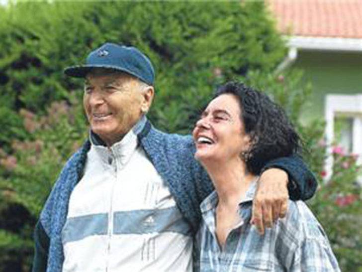 Fatma Girik 57 yıllık aşkına böyle veda etti G5