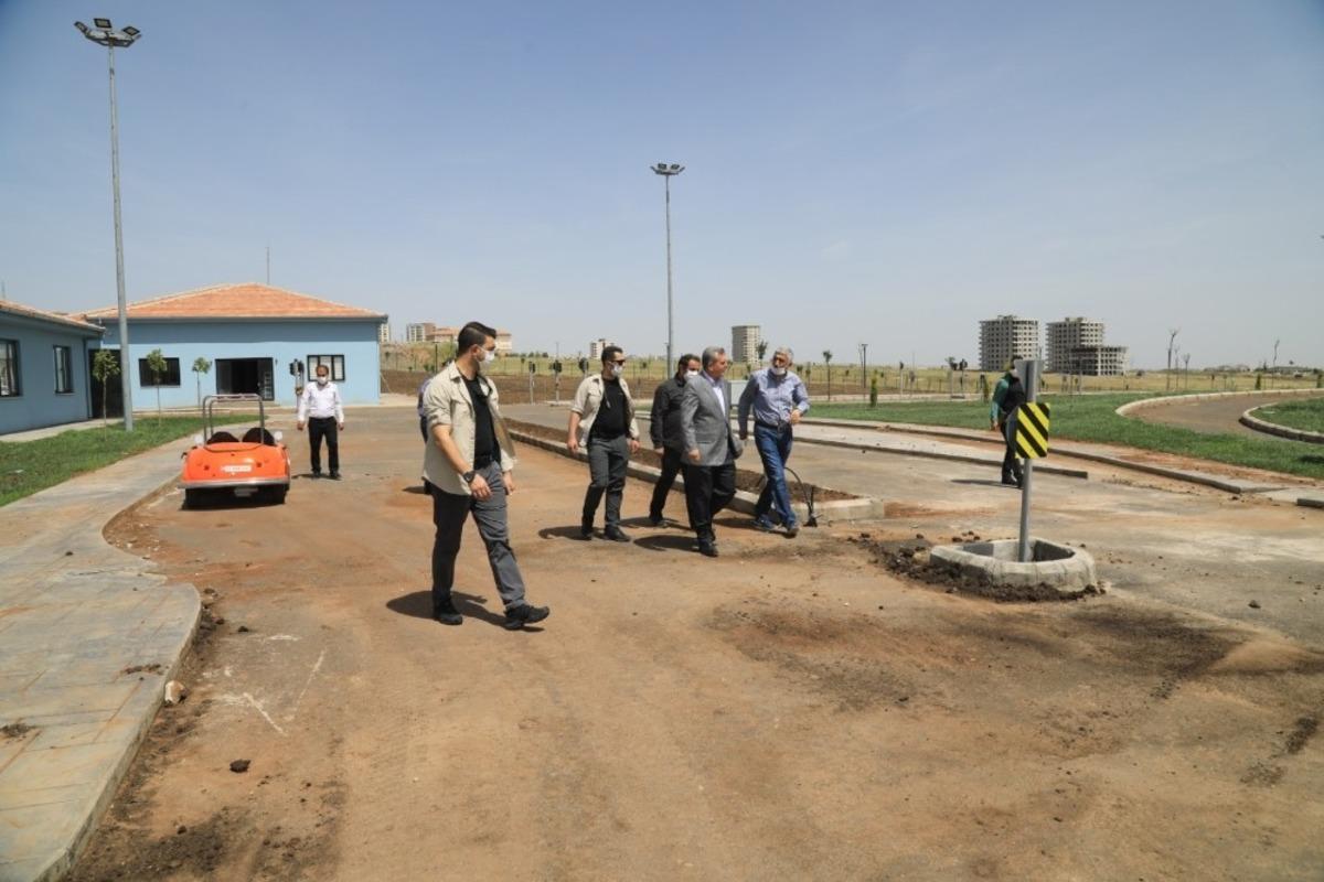T&uuml;rkiye&rsquo;nin en b&uuml;y&uuml;k &ccedil;ocuk trafik eğitim parkı tamamlandı