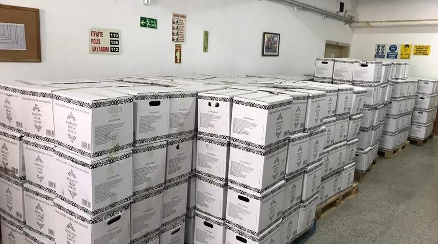 Cide Kaymakamlığı, Ramazan ayında ihtiya&ccedil; sahiplerine 5 bin adet yardım kolisi dağıttı