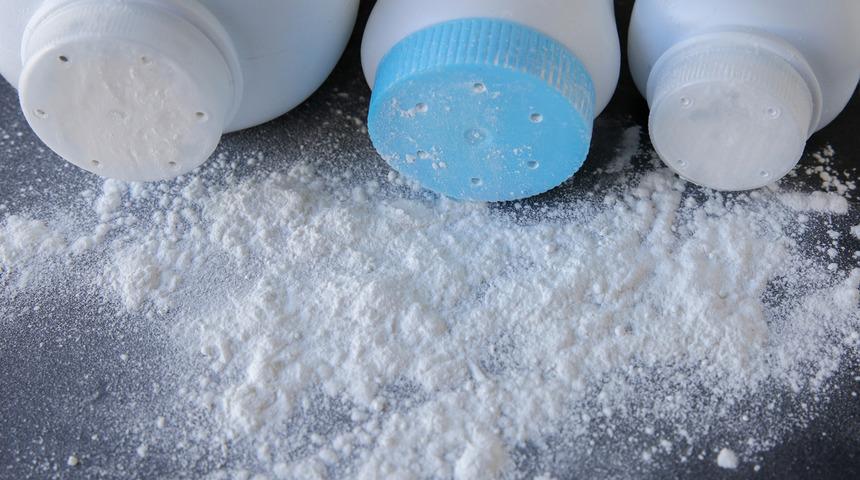 Johnson and Johnson ABD'de bebek pudrası satışını durduruyor