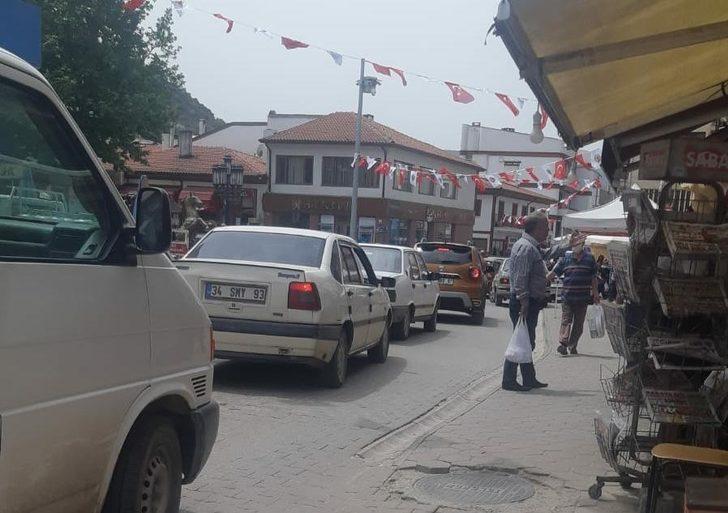 Nallıhan’da kısıtlama sonrası yoğunluk yaşandı G1