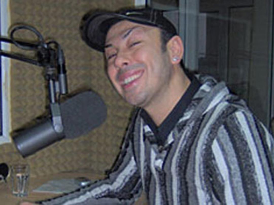 VJ B&uuml;lent saldırganların elinden zor kurtuldu!