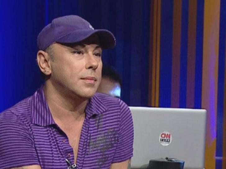 VJ Bülent saldırganların elinden zor kurtuldu! G3