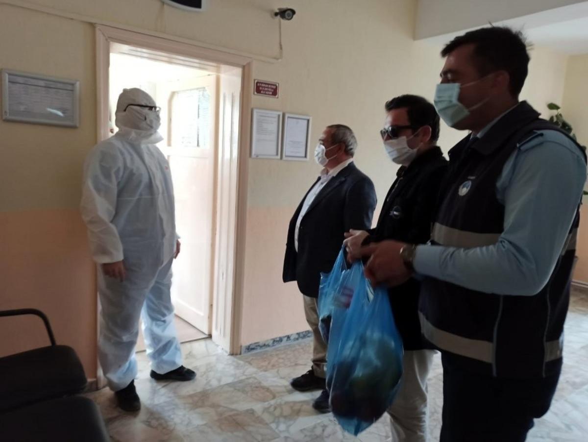 Sağlık &ccedil;alışanlarına destek ziyareti