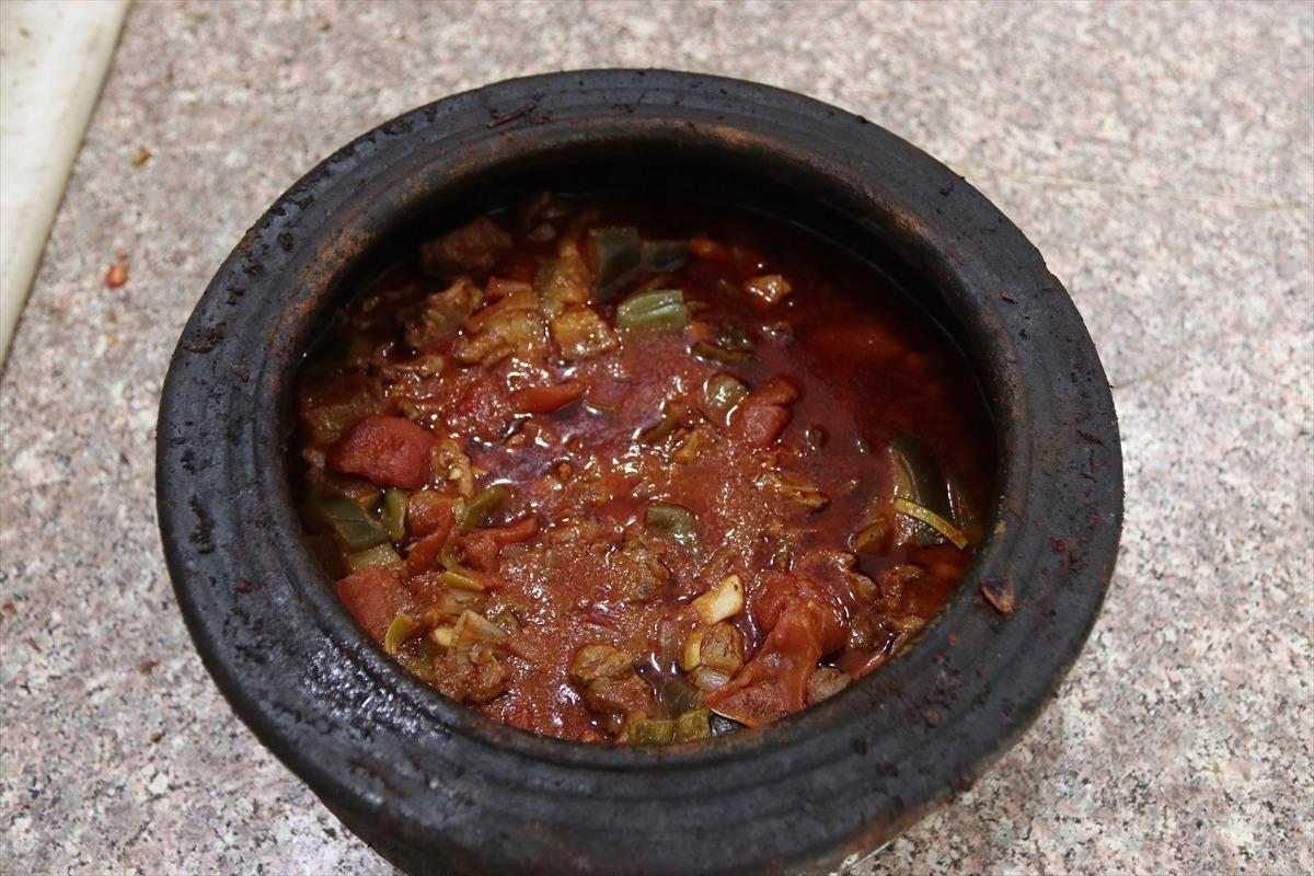 Karaman'da iftar sofralarının s&uuml;s&uuml;: Calla yemeği nasıl yapılır?