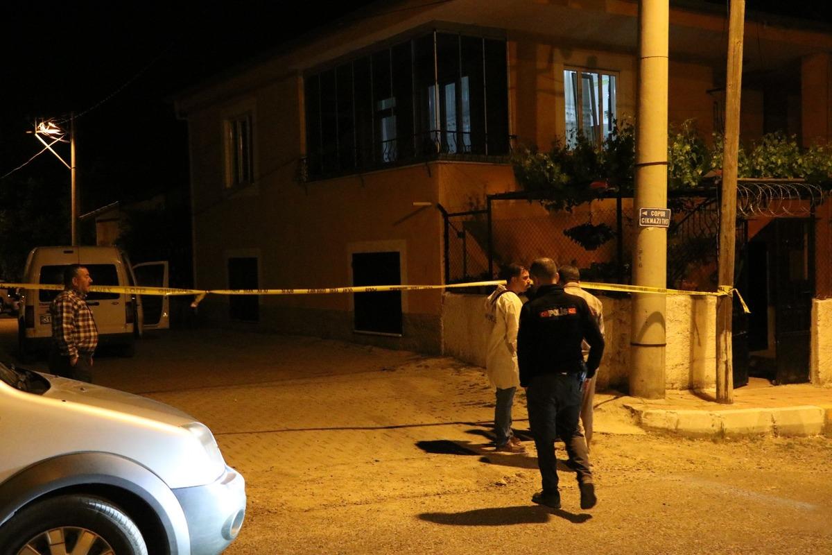 Eski sevgili vahşeti! Kız arkadaşına pusu kurup pompalı t&uuml;fekle vurdu